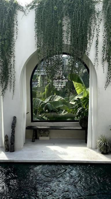 Gila Canggu, Bali Villa Denpasar